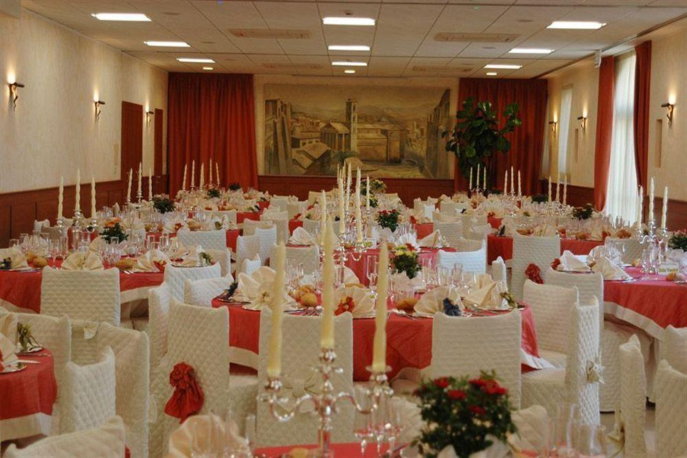 Hotel I Duchi Camerino Kültér fotó