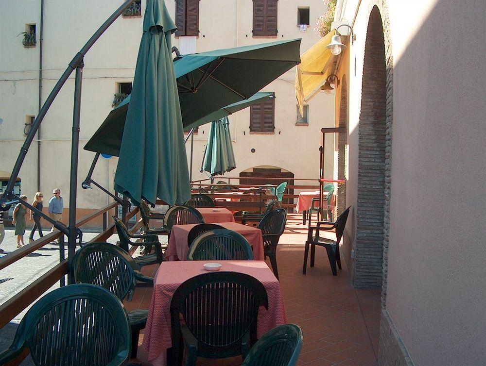 Hotel I Duchi Camerino Kültér fotó