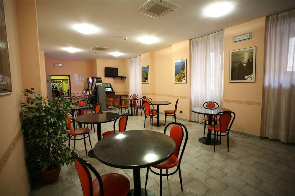 Hotel I Duchi Camerino Kültér fotó
