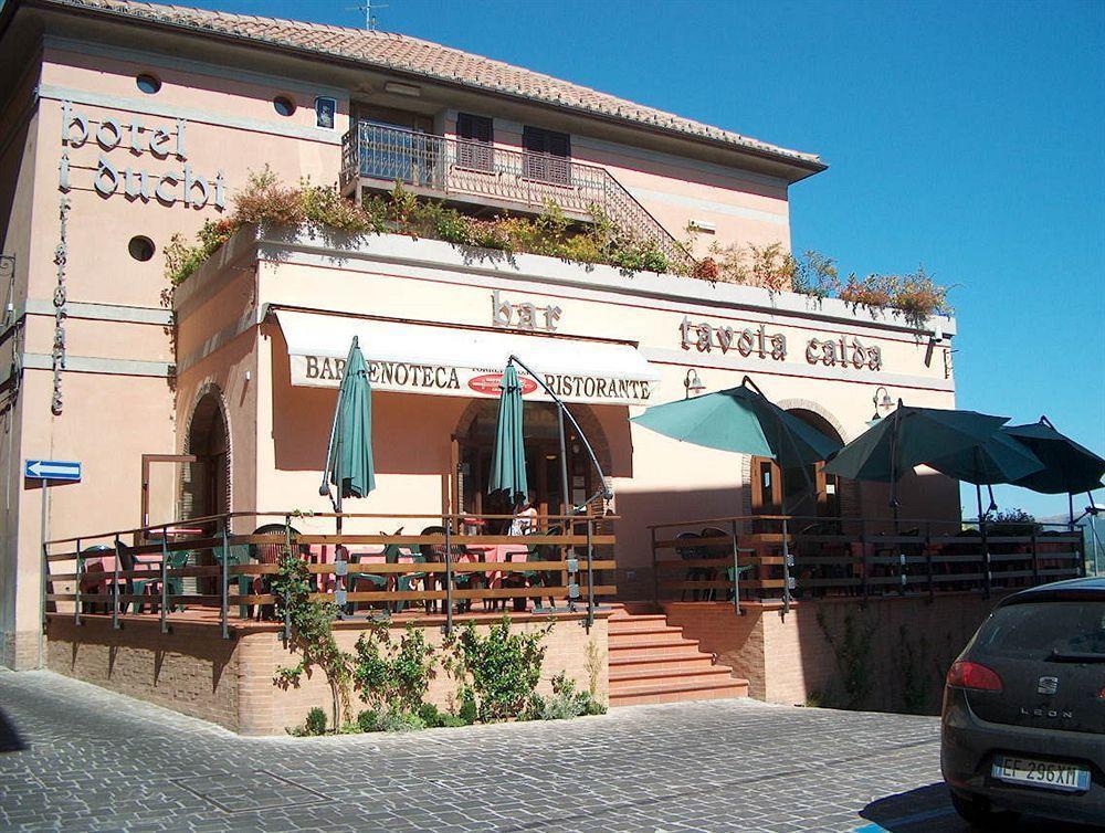 Hotel I Duchi Camerino Kültér fotó